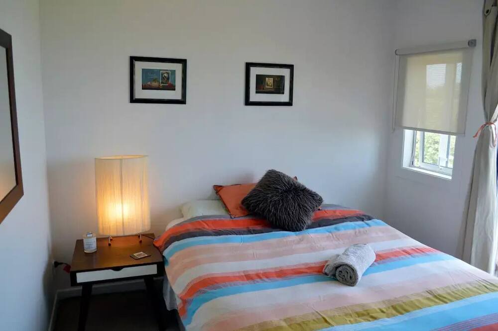 Photo of Bedroom in Opunake