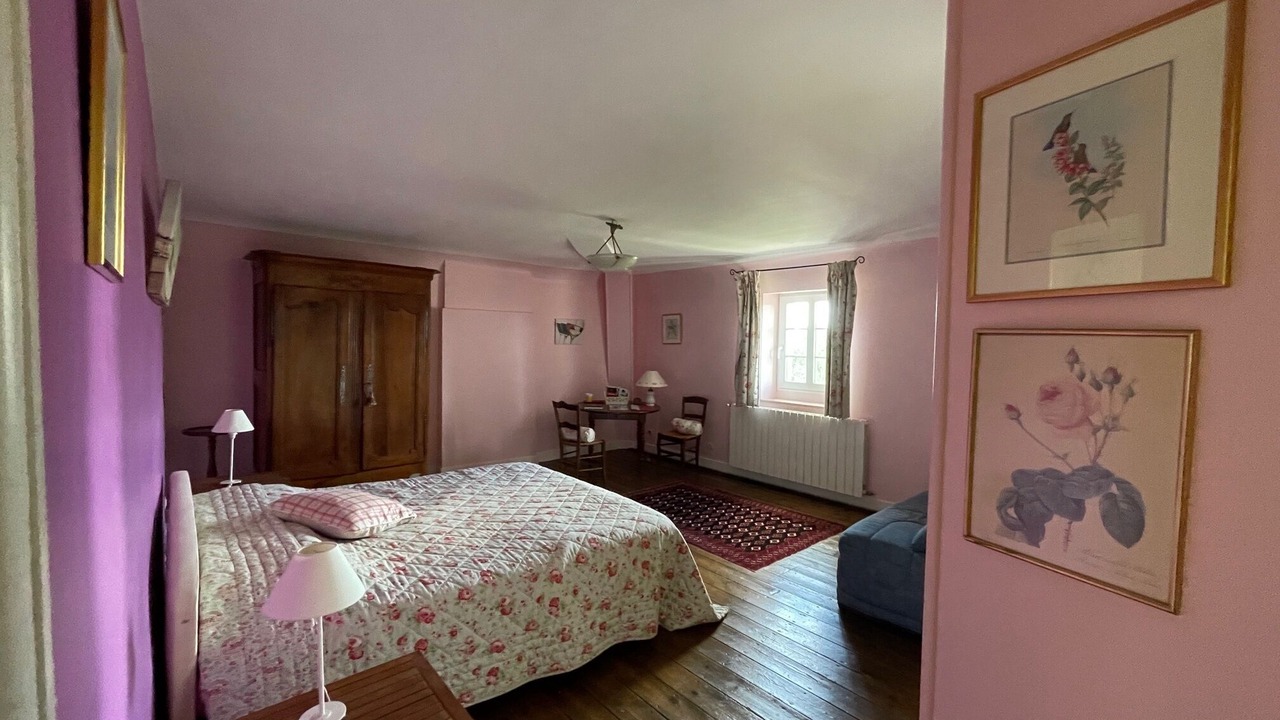 Photo of Bedroom in Montendre