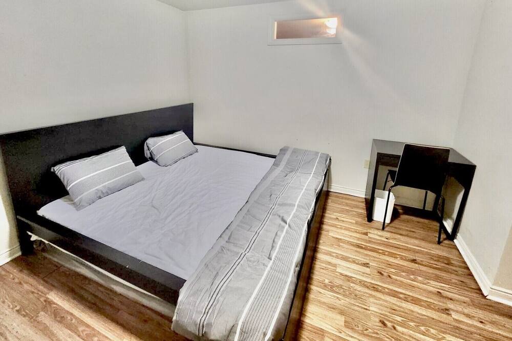 Photo of Bedroom in Sharon
