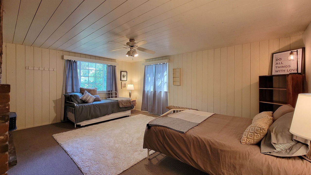 Photo of Others in Gold Hill