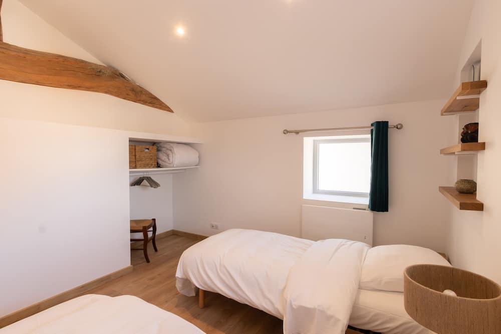Photo of Bedroom in Saint-Martin-Belle-Roche