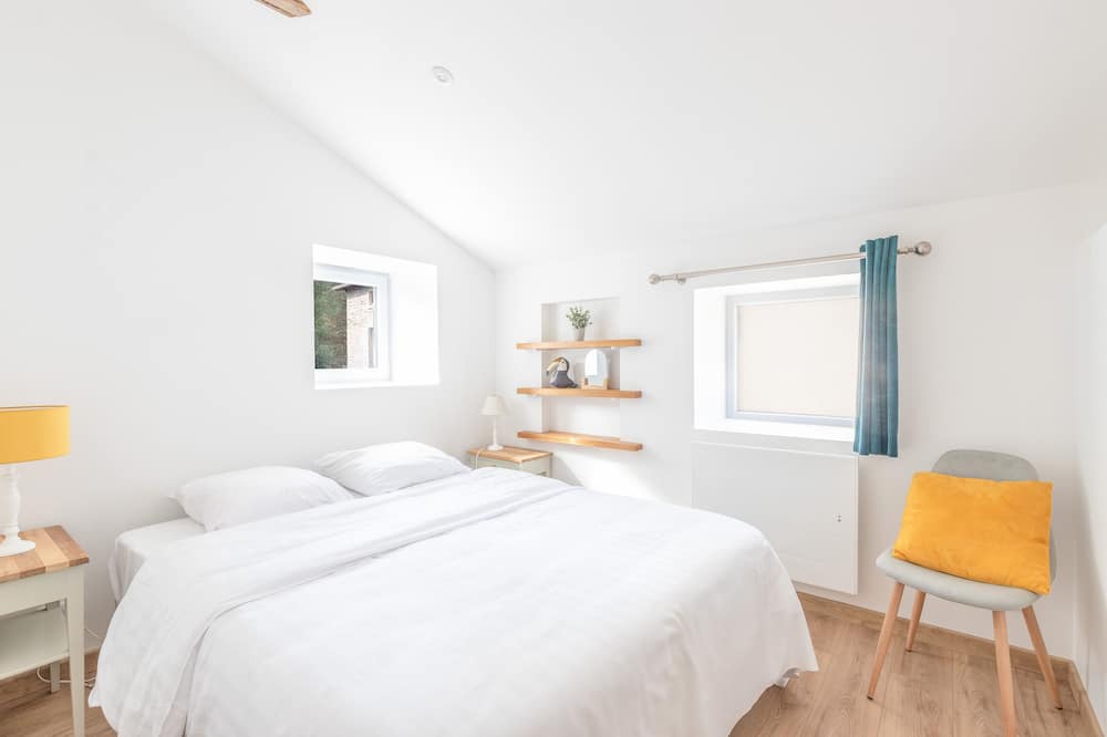 Photo of Bedroom in Saint-Martin-Belle-Roche