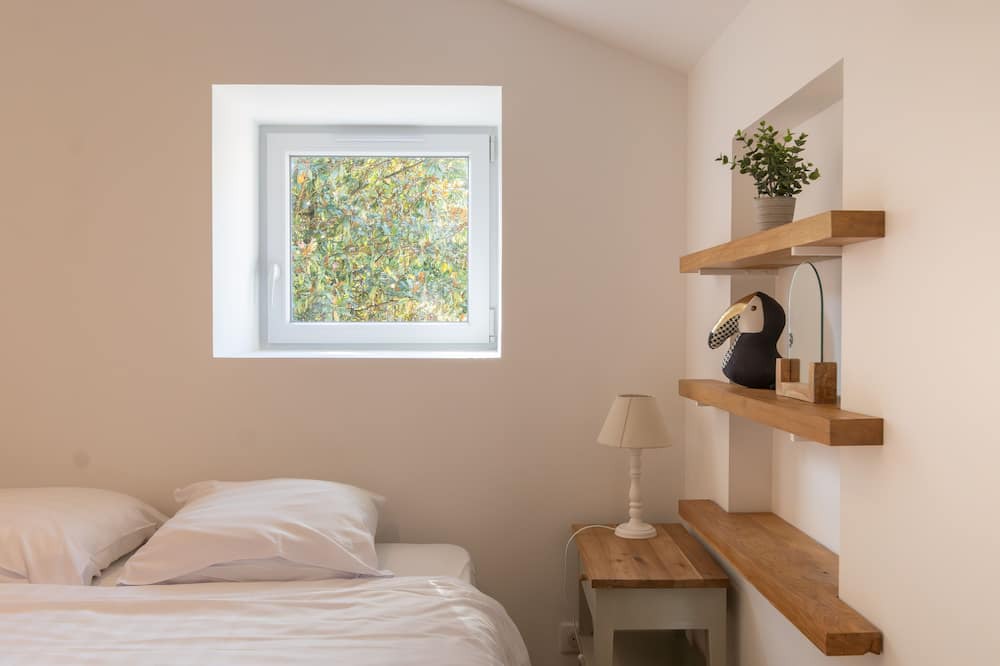 Photo of Bedroom in Saint-Martin-Belle-Roche