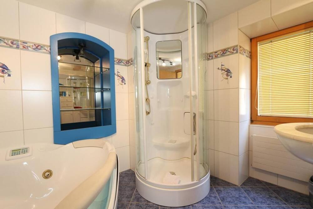 Photo of Bathroom in Graechen