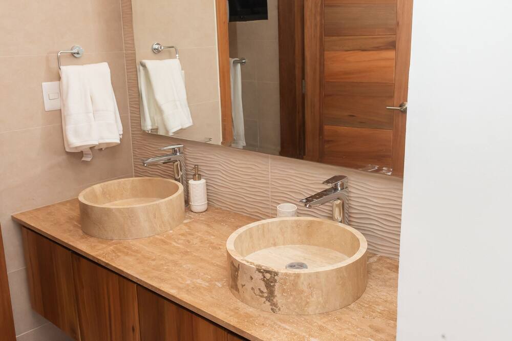 Photo of Bathroom in Bani