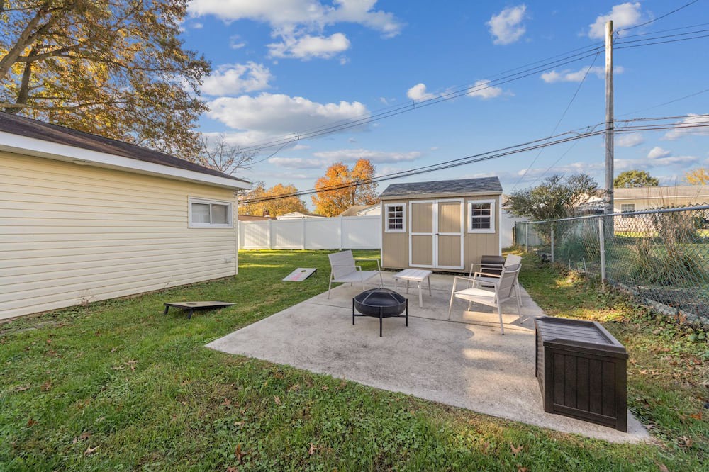 Photo of Patio Balcony in Levittown