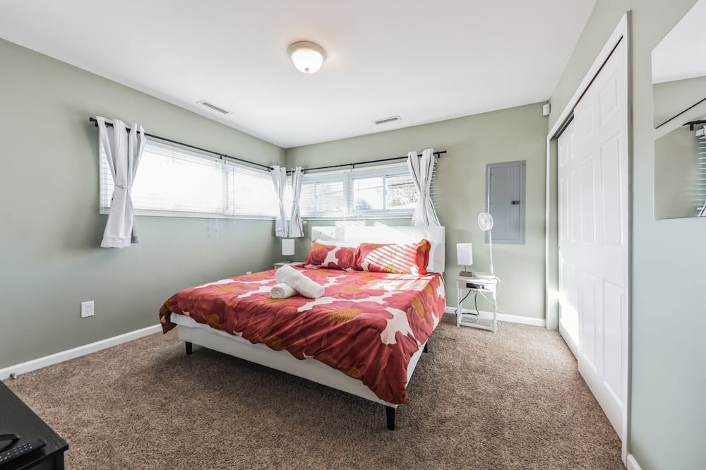 Photo of Bedroom in Levittown