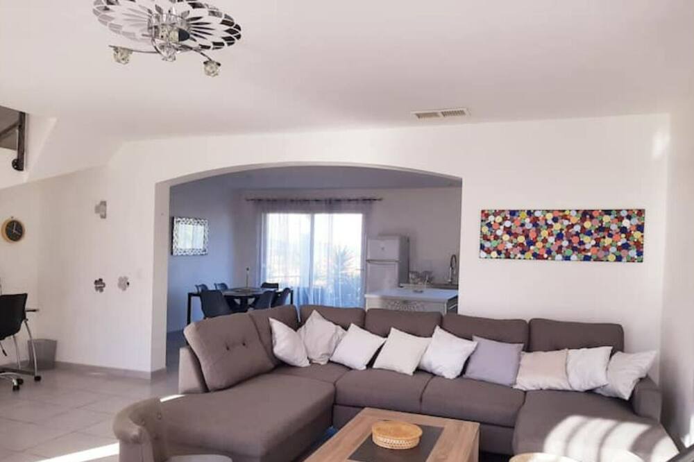 Photo of Livingroom in Salles-d'Aude