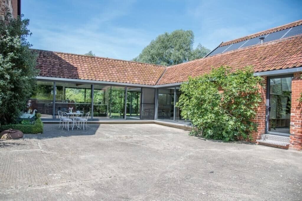 Photo of Outdoor in Eye