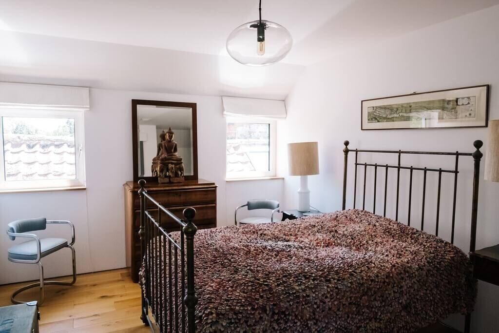 Photo of Others in Eye