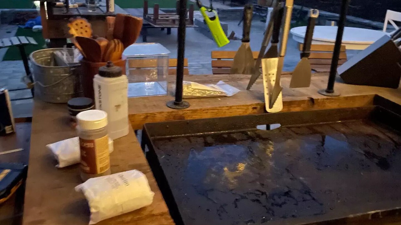 Photo of Others in Hollister