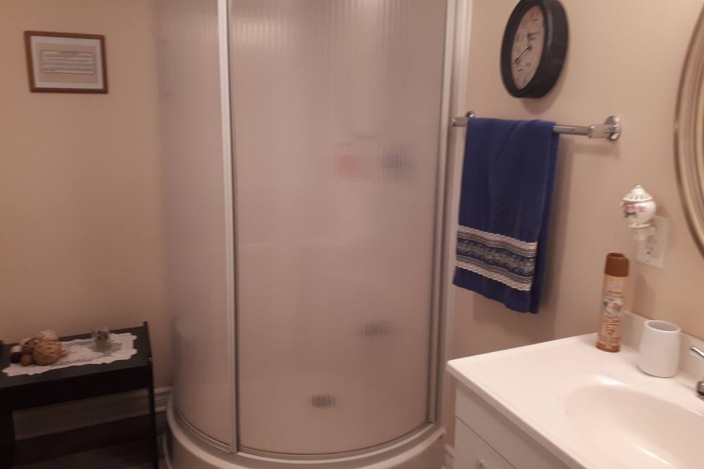 Photo of Bathroom in Ste-Lucie-des-Laurentides