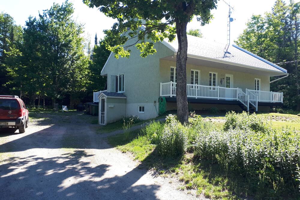 Photo of Outdoor in Ste-Lucie-des-Laurentides