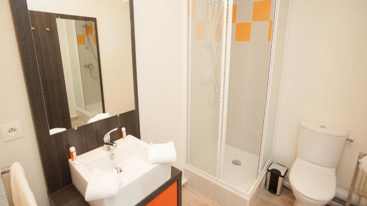 Photo of Bathroom in Chevilly-Larue