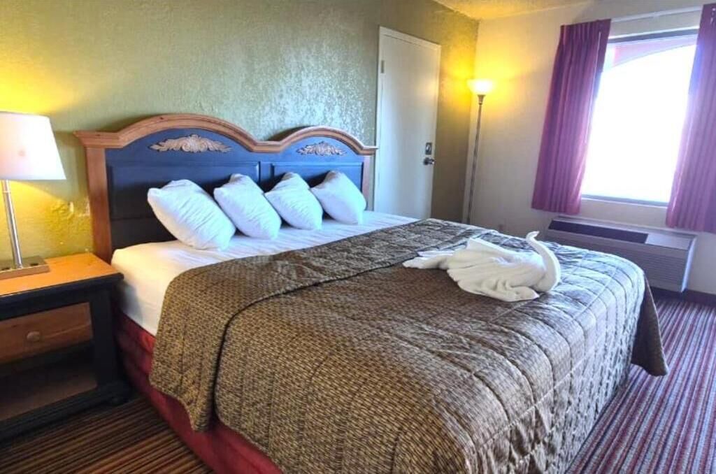 Photo of Bedroom in Mattoon