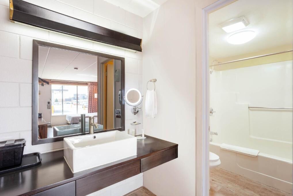 Photo of Bathroom in Streator