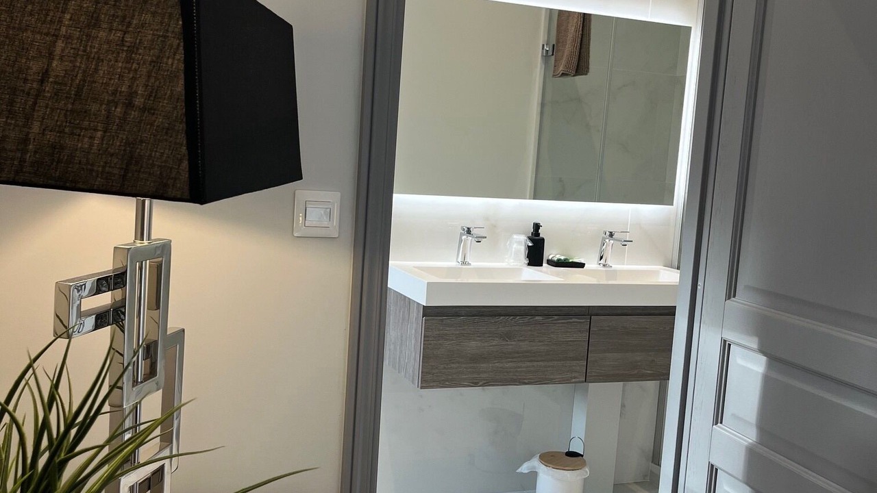 Photo of Bathroom in Presly