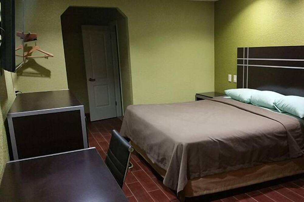 Photo of Bedroom in Big Lake