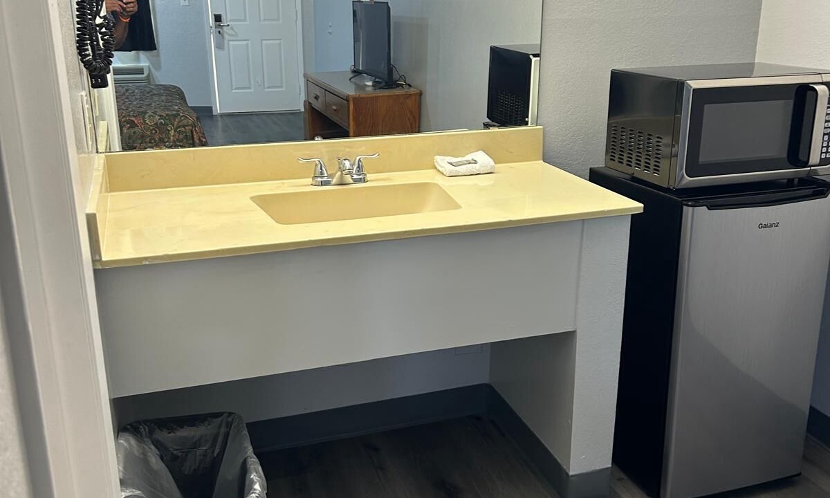 Photo of Bathroom in Hubbard
