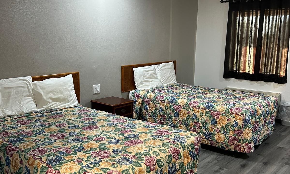Photo of Bedroom in Hubbard