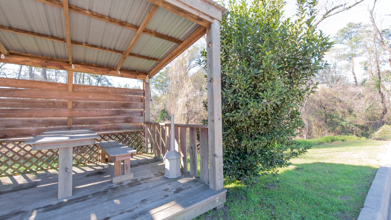 Photo of Outdoor in Woodville
