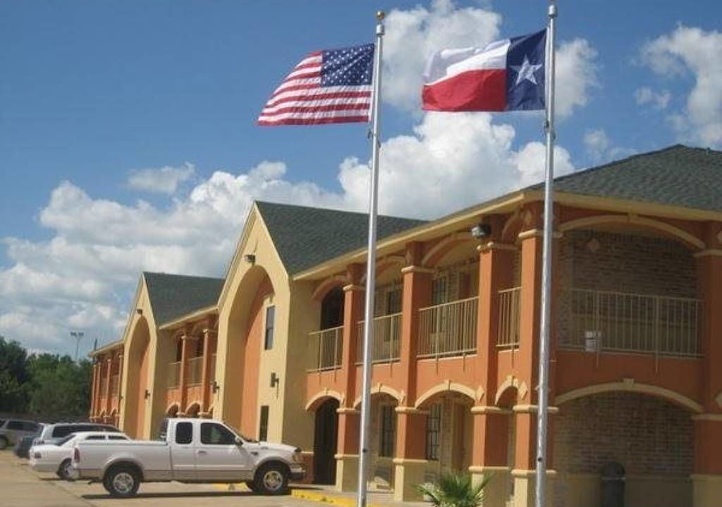 Photo of Others in Brookshire