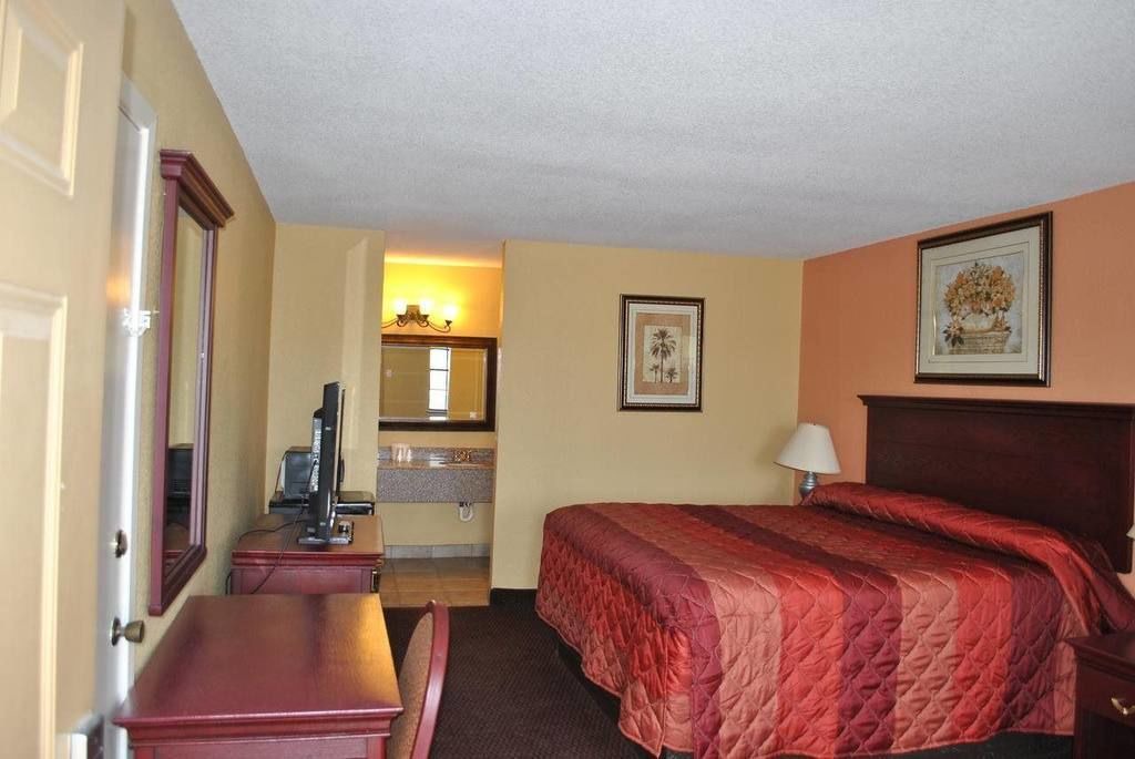 Photo of Bedroom in Brookshire
