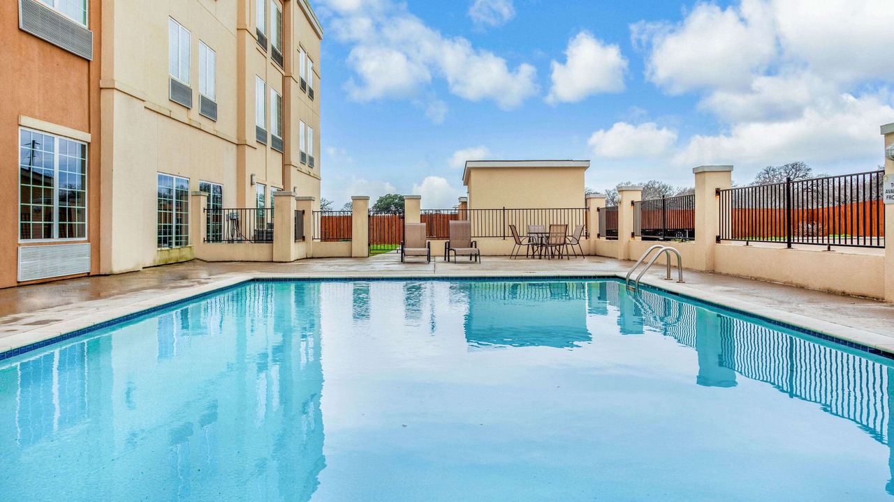 Photo of Outdoor in Luling