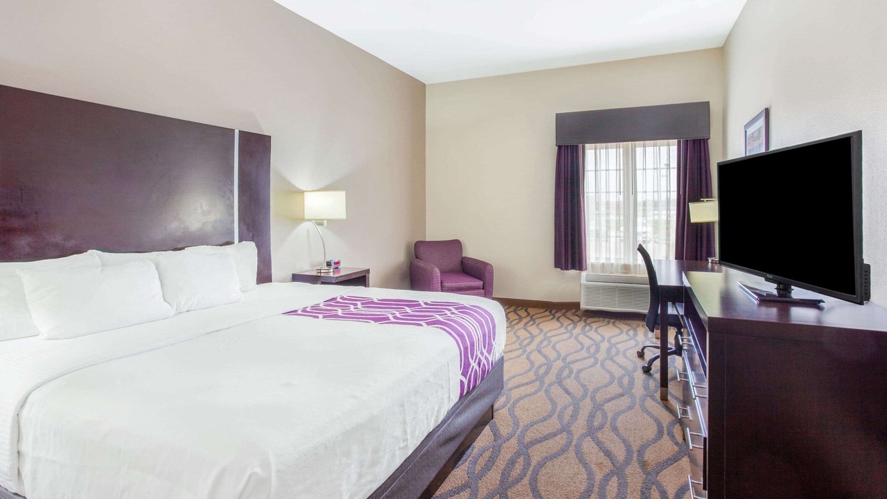 Photo of Bedroom in Luling