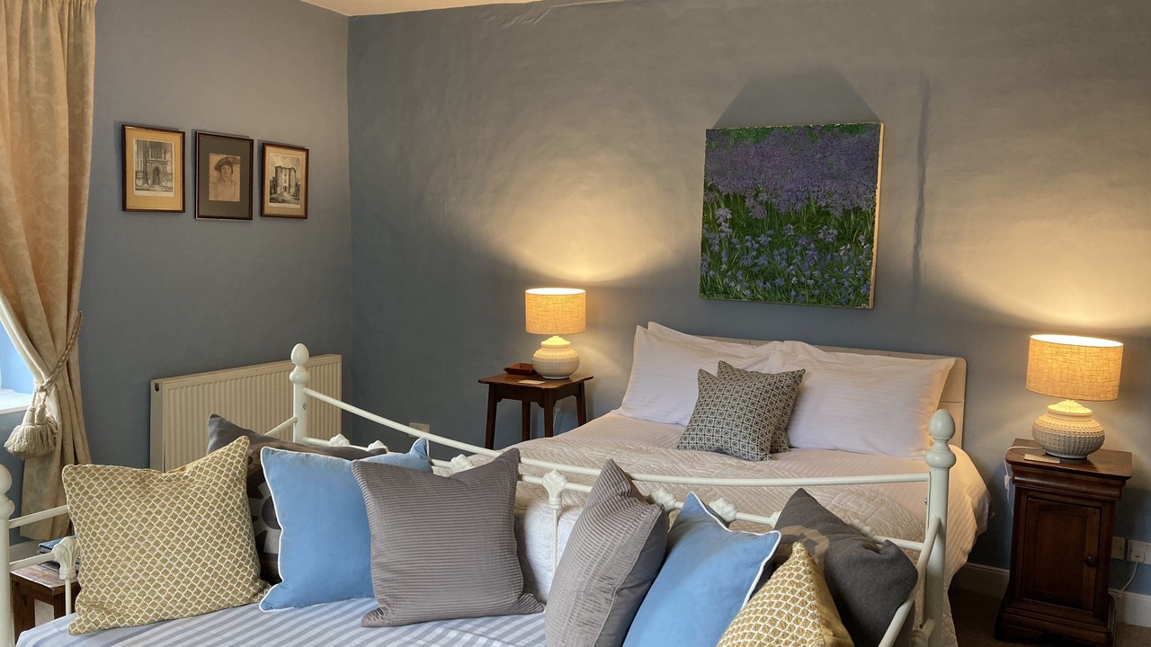 Photo of Others in Euston