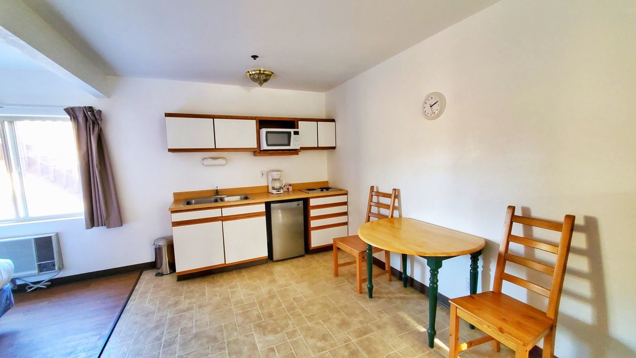 Photo of Livingroom in Kernville