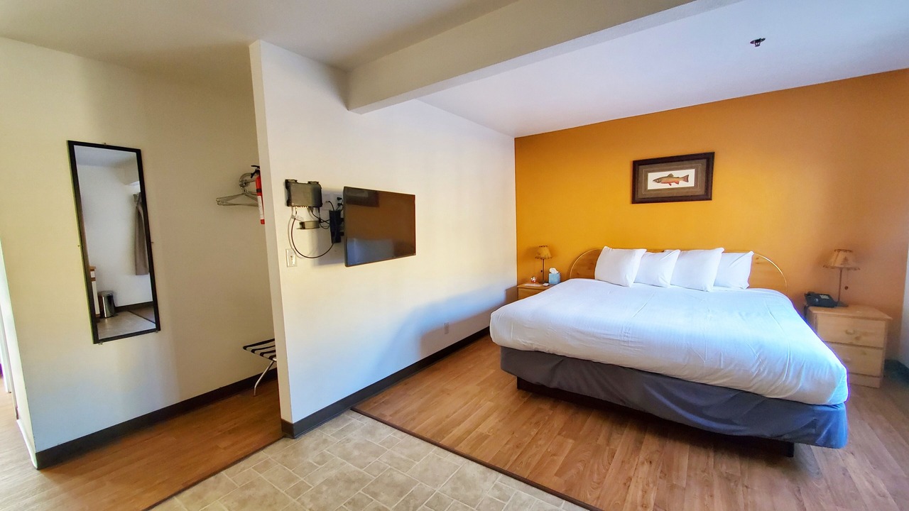 Photo of Bedroom in Kernville