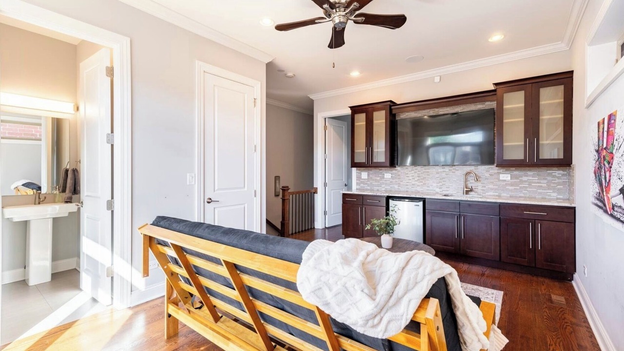 Photo of Others in Old Town