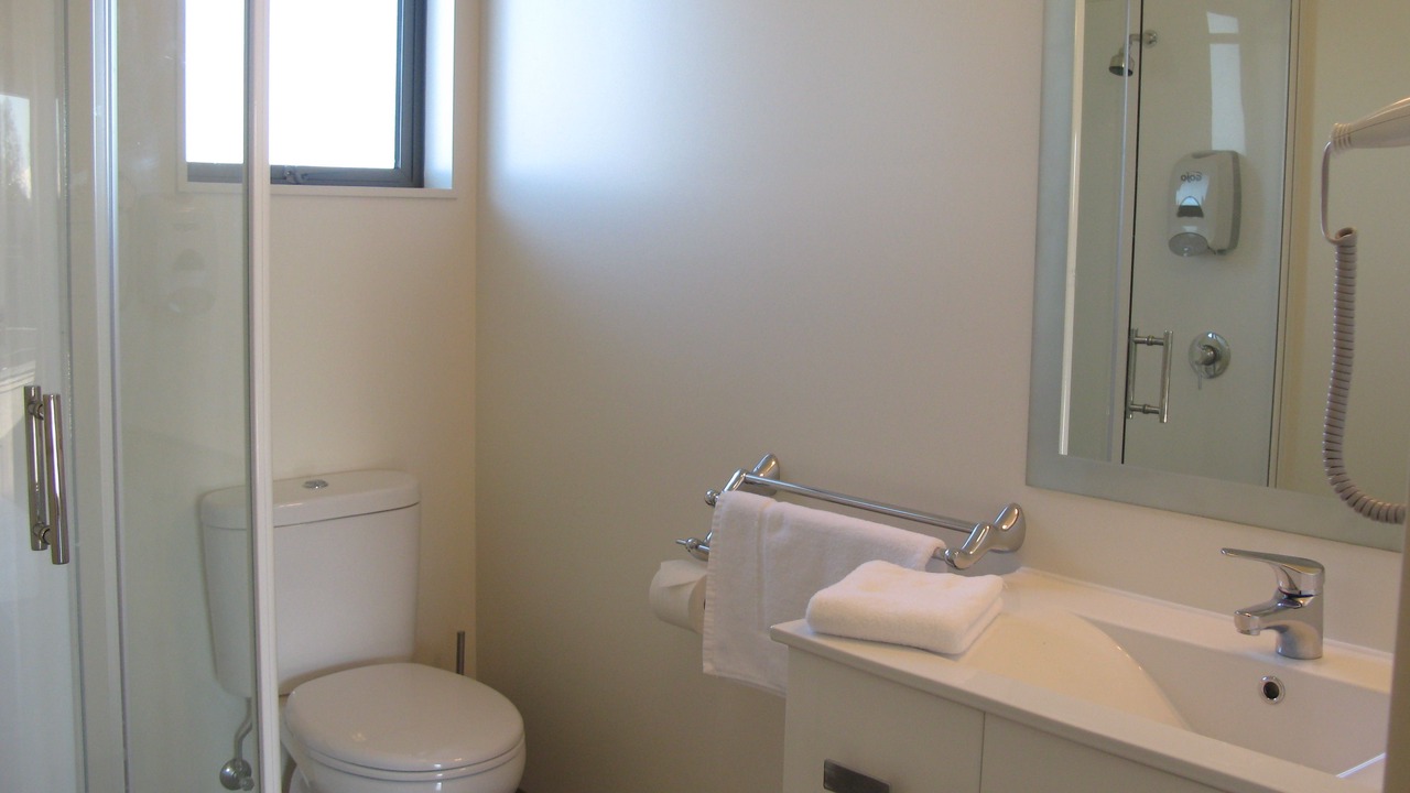 Photo of Bathroom in Woodend