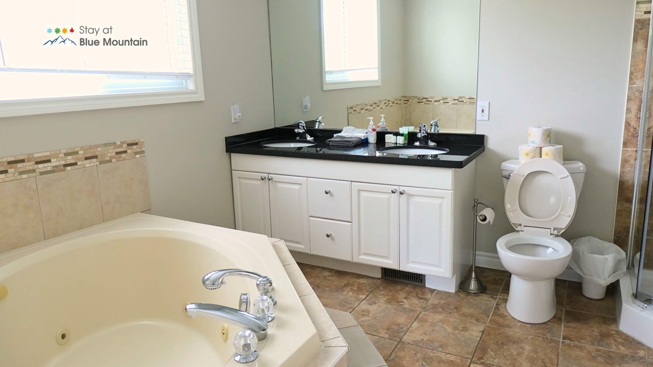 Photo of Bathroom in The Blue Mountains