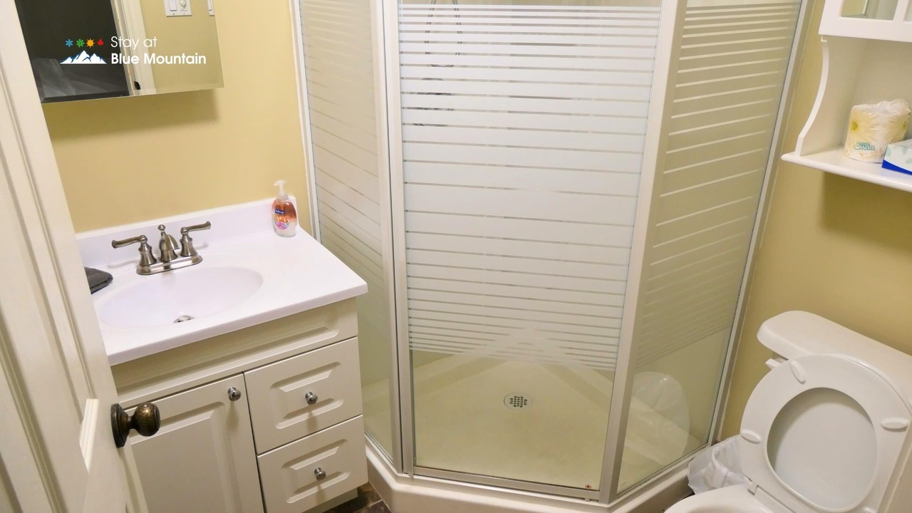 Photo of Bathroom in The Blue Mountains