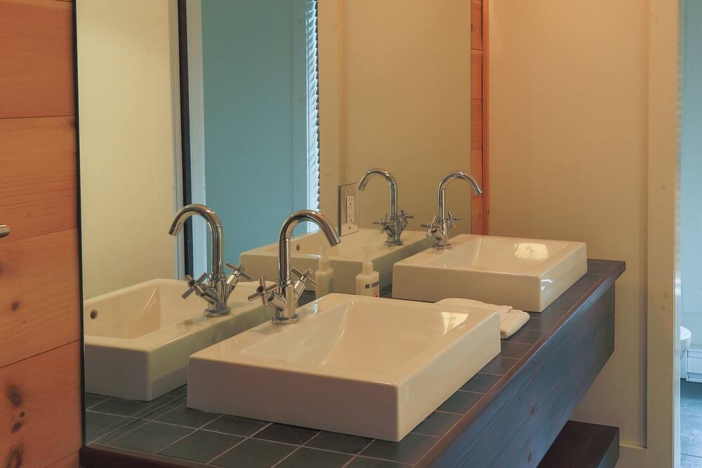 Photo of Bathroom in Lac Superieur Village
