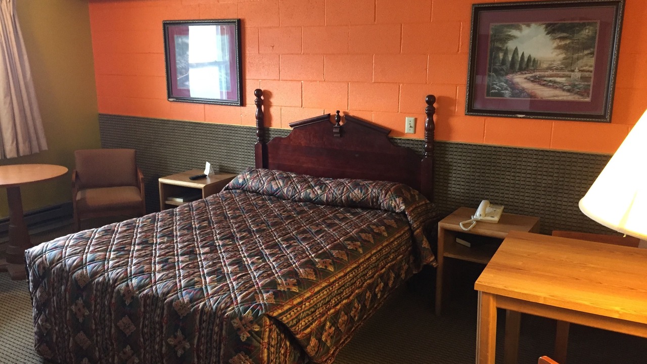 Photo of Bedroom in Adair