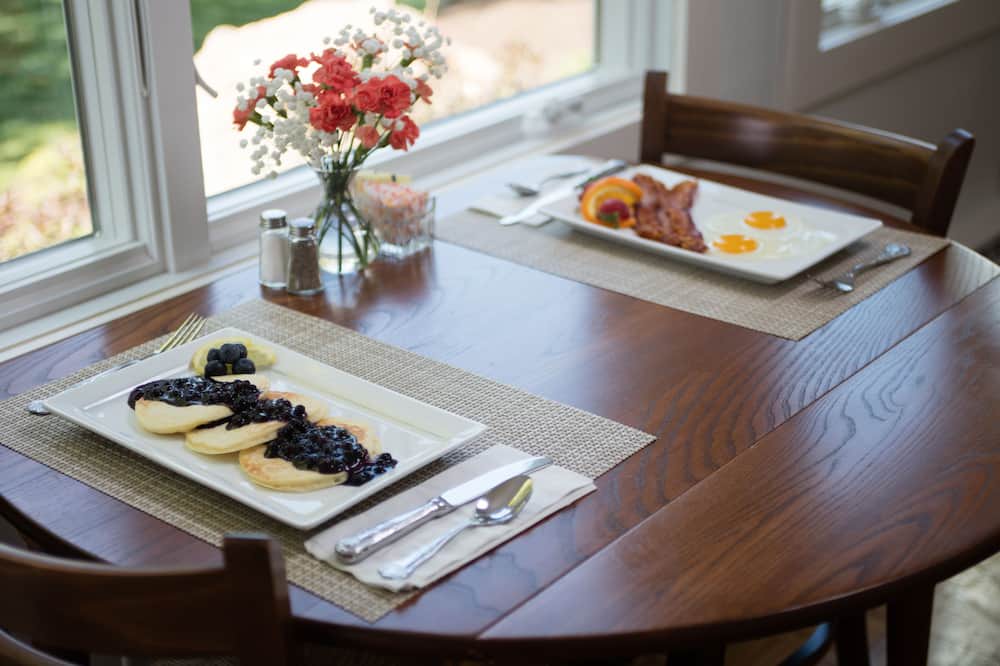 Photo of Others in Eagles Mere