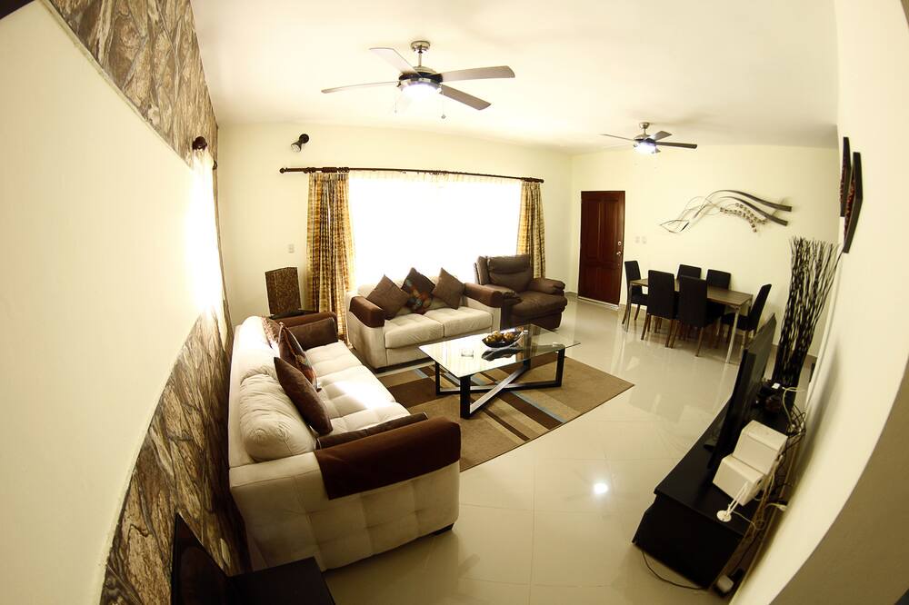 Photo of Livingroom in ProCab