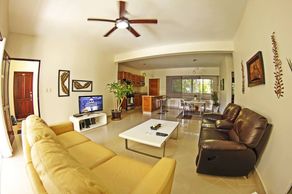 Photo of Livingroom in ProCab