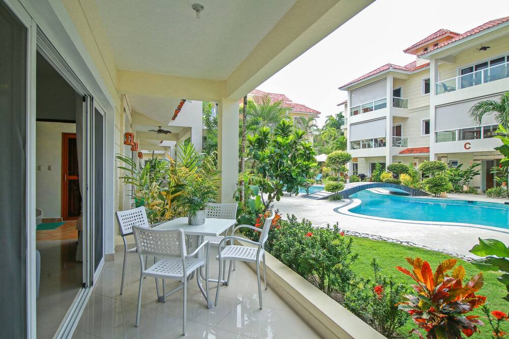 Photo of Outdoor in ProCab