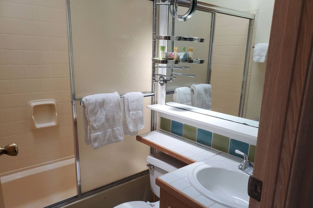 Photo of Bathroom in Brookings