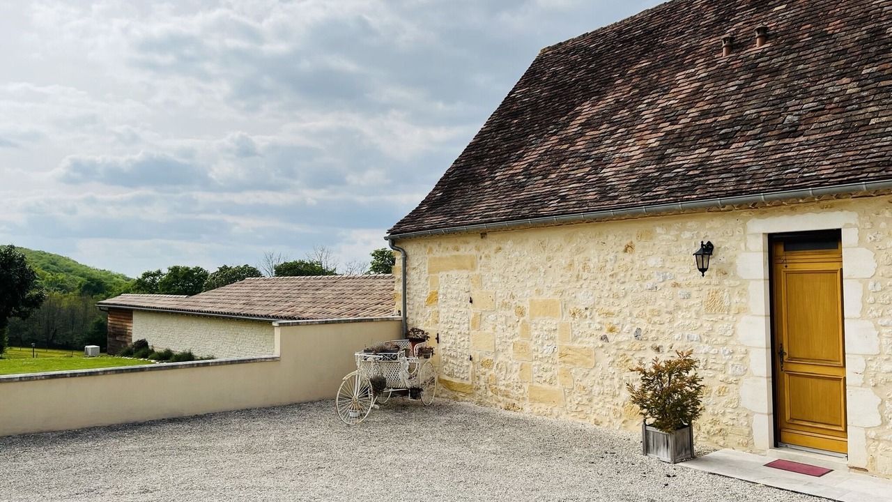 Photo of Outdoor in Couze-et-Saint-Front