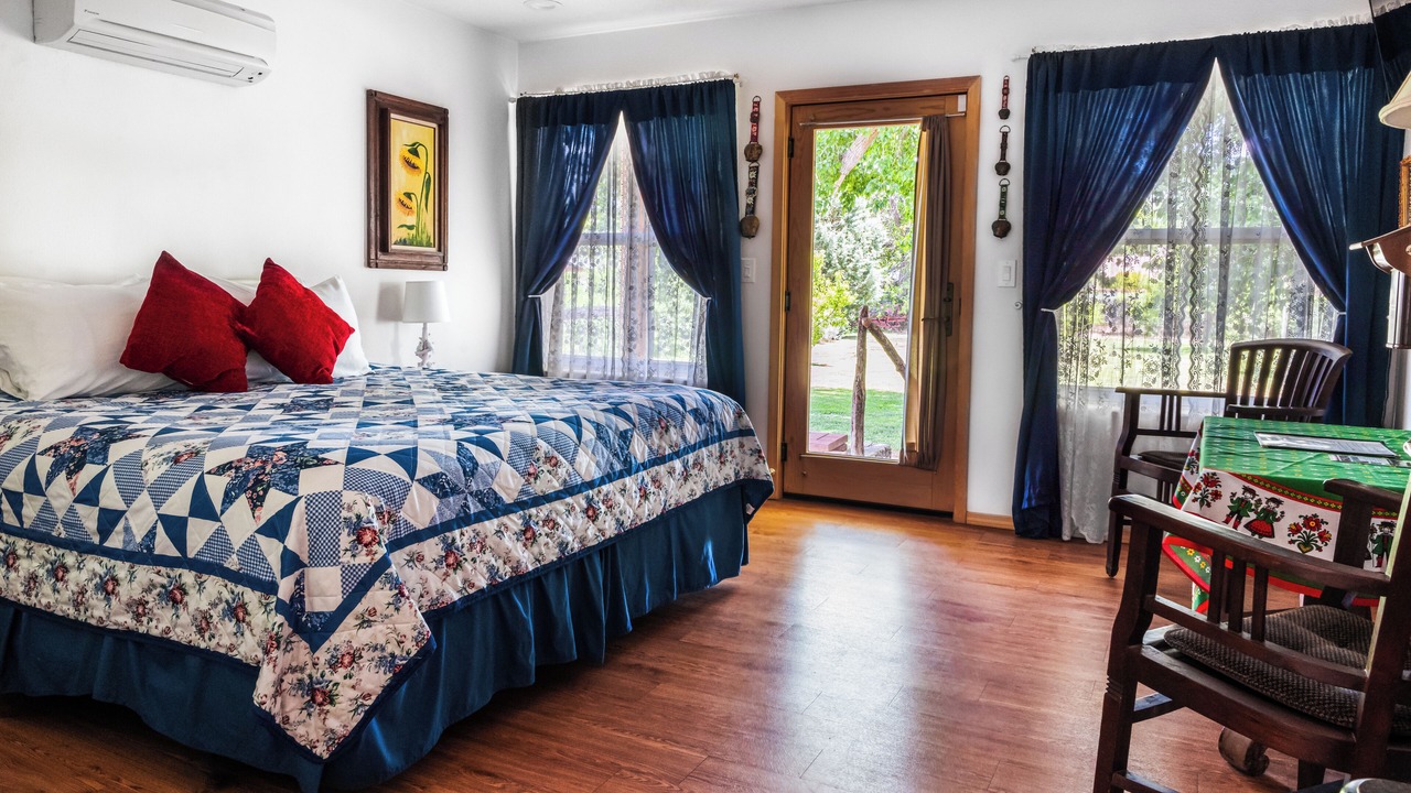 Photo of Bedroom in Albuquerque
