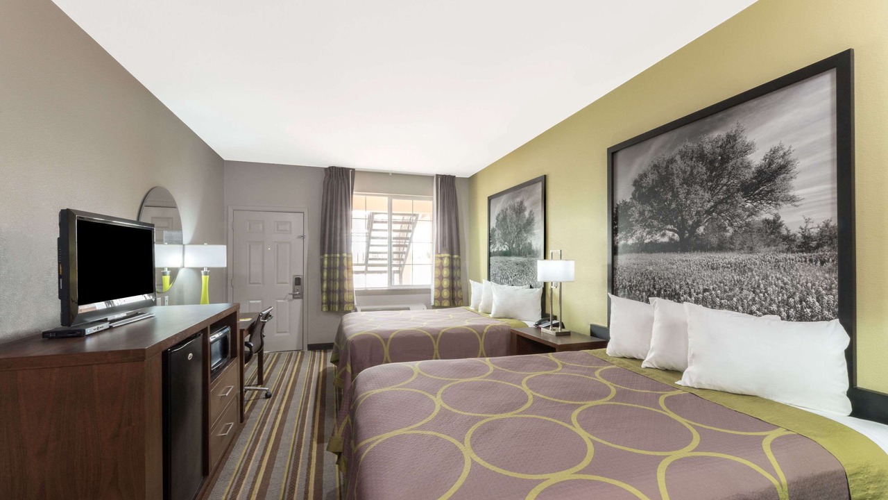 Photo of Bedroom in Colorado City