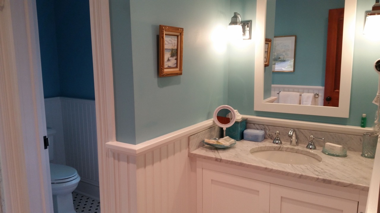 Photo of Bathroom in Amagansett North