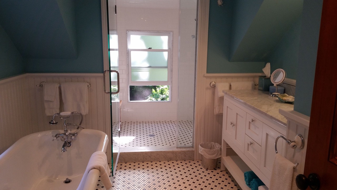 Photo of Bathroom in Amagansett North