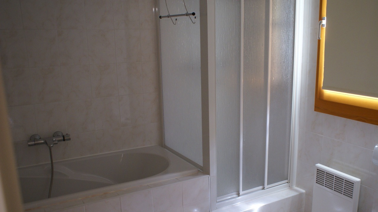 Photo of Bathroom in Lombez