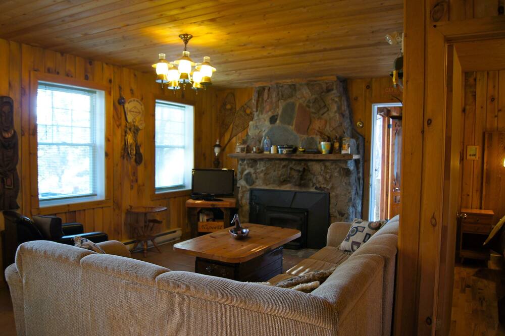 Photo of Livingroom in Rawdon
